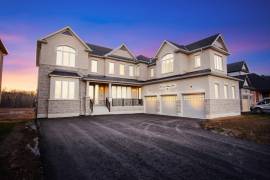 4 Bdrm Estate Home By the River for Lease